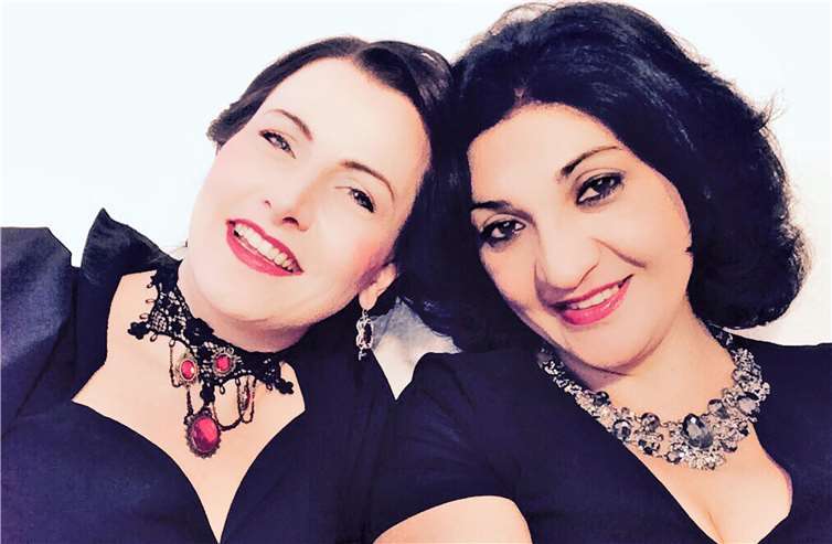 Die Neuwieder Opern- und Konzertsängerin Silke Hartstang und die Konzertpianistin und Liedbegleiterin Elnara Ismailova.privat