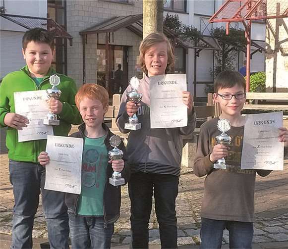 Die Nickenicher Nachwuchsspieler: (v.l.) Nick Schrott, Joanis Seng, Alexander Seng, Lukas Hesch.privat