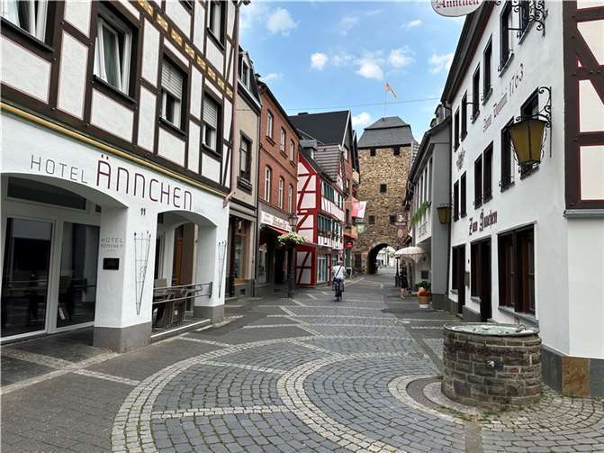Die Niederhutstraße in Ahrweiler im Juli 2024.  Foto: ROB