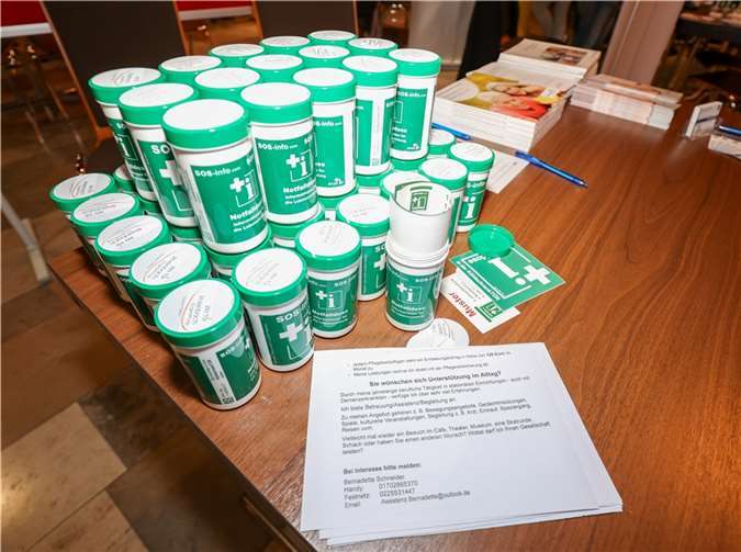 Die Notfalldose informiert Helfer in einem Notfall über die wichtigsten Eckdaten des Patienten.