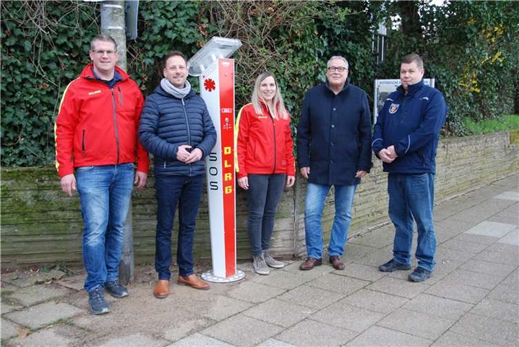 Die Notrufsäule soll künftig dazu beitragen, schnelle Hilfe im Notfall zu leisten. Quelle: DLRG Remagen