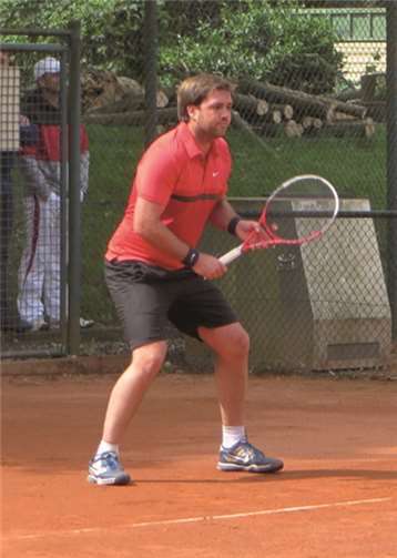 Die Nummer zwei der ersten Herrenmannschaft Sebastian Kullmann gewann 6:2 und 6:0. privat