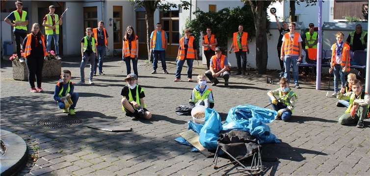 Die Oberbieberer Pfadfinder stellten beim „Clean-Up-Day“ die größte Gruppe im Stadtgebiet.Fotos: Pfadfinder