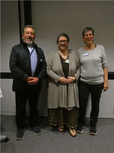 Die Ökumenische Hospizgruppe e.V. Meckenheim, Rheinbach und Swisttal hatte Frau Brigitta Lengsholz, Fachärztin für Psychiatrie, Psychotherapie und stellvertretende Leiterin der Ambulanz der Gerontopsychiatrischen Abteilung der LVR-Klinik Bonn, zu dem Thema „Was Sie immer schon mal über Demenz wissen wollten“ nach Rheinbach ins Gründer- und Technologiezentrum eingeladen.