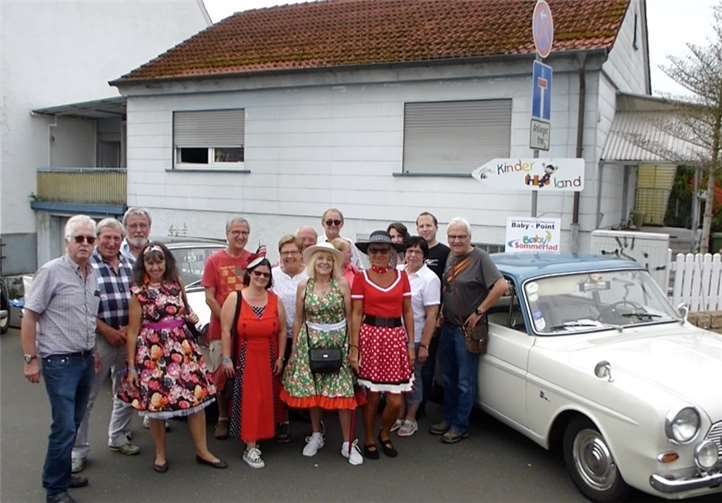 Besuch bei den Golden Oldies in Wettenberg Die Oldtimerfreunde in Wettenberg.Foto: privat