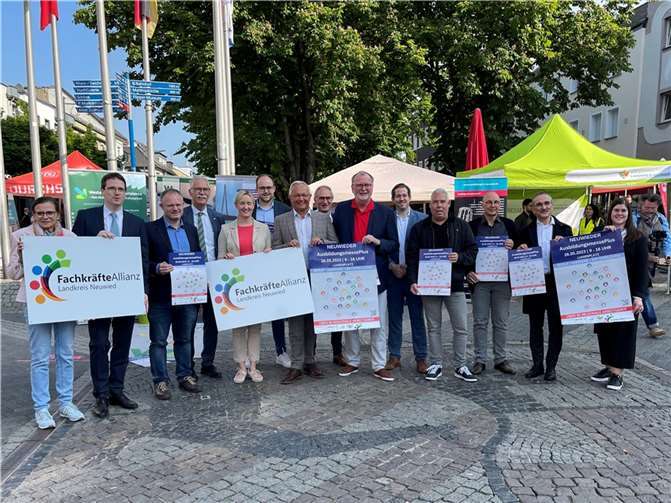 Die Organisatoren der Neuwieder Fachkräfteallianz zogen am Ende der Ausbildungsmesse ein äußerst positives Fazit.  Fotos: KV Neuwied / Ulf Steffenfauseweh