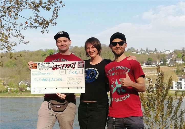 Die Organisatoren freuen sich, den Erlös des Fußballturniers „NoBordersCup“ an das Kollektiv „Solidarity At Sea“ spenden zu können.Foto: privat