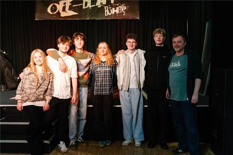 Die Organisatorinnen zusammen mit Herbstwind und Thomas Seggel.