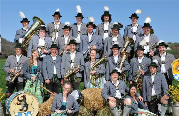 Die Original-bayrische Trachtenkapelle aus Pähl spielt auf.Roland Thees,