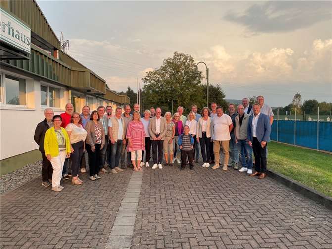 Die Ortsbürgermeisterinnen und Ortsbürgermeister trafen sich zur konstituierenden Sitzung.  Foto: VG Rengsdorf-Waldbreitbach