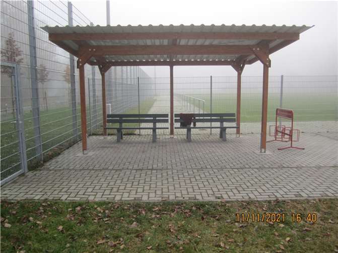 Die Ortsgemeinde Nickenich freut sich über den Neubau eines Pavillons. Foto: Westenergie