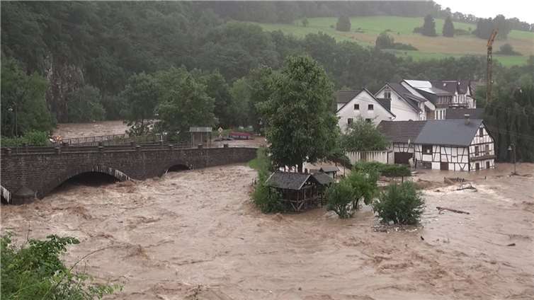 Die Ortsgemeinde Schuld im Ahrtal am Tag der Hochwasserkatastrophe im Jahr 2021.  Foto: Archiv/WinklerTV