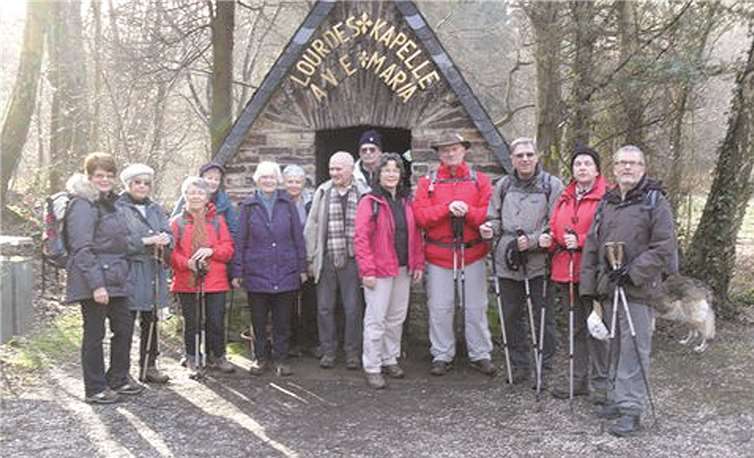 Die Ortsgruppe Ahrweiler bei ihrer vierten Planwanderung. privat