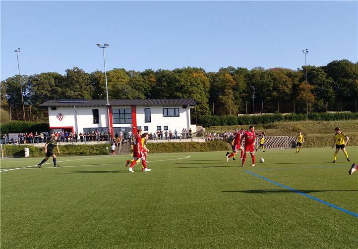 Die Partie blieb bis zum Schluss spannend, doch letztendlich schafften es die Gastgeber nicht mehr entscheidend vor das Tor.Foto: privat