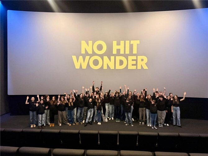 Die „Pellenz Musical School“ aus Nickenich nahm vor einigen Wochen an einem bundesweiten Wettbewerb teil, den Florian David Fitz ins Leben gerufen hatte. Foto: privat