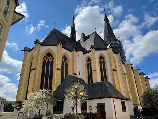 Die Pfarrkirche St. Laurentius in Ahrweiler.  Foto: ROB