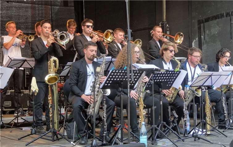 Die Phoenix Foundation auf der Bühne. Quelle: Landesmusikakademie Rheinland-Pfalz e.V.