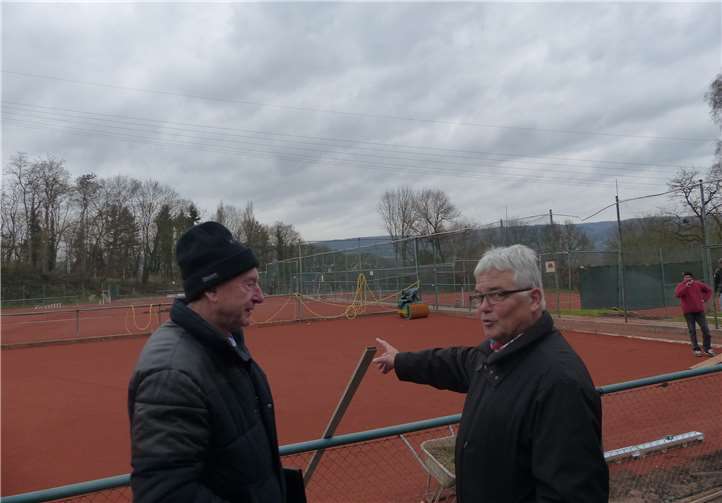 Die Plätze sollen am 22. April 2018 wieder bespielbar sein, damit die Meisterschaftsrunde wie geplant ausgetragen werden kann. Fotos: privat