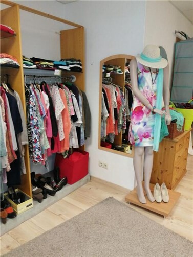 Die Plaidter Kleiderstube des Cura Plaidt e.V. feiert in diesem Jahr ihr fünfjähriges Bestehen. Foto: privat