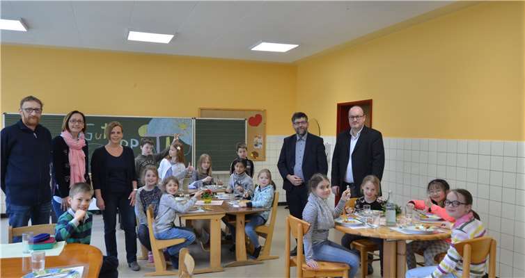 Die Politiker machten sich vor Ort ein Bild.Foto: M. Desoye