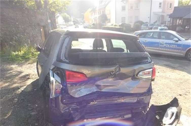 Die Polizei ermittelt nach einer Unfallflucht in Marienthal. Foto: Polizei