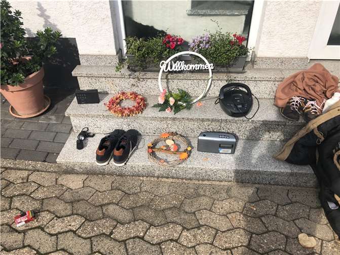 Die Polizei sucht die Besitzer dieser Gegenstände.  Foto: Polizei