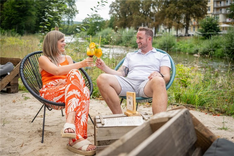 Die Pop-up-WeinLounge im Kurpark ist noch bis Ende Juli geöffnet.