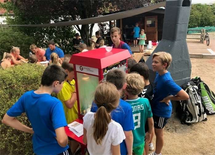 Die Popcorn-Maschine war ein Highlight für die Kinder.