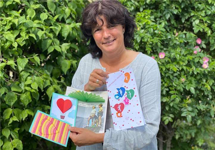 Die Postkarten werden an alle Menschen mit Behinderung in Meckenheim, Wachtberg und Rheinbach verteilt und verschickt.Foto: Elke Steckenstein