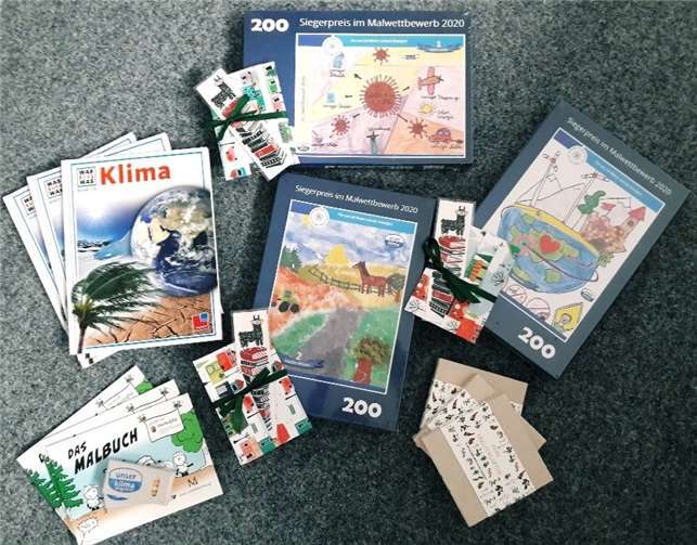 Die Preise des Malwettbewerbs. Fotos: privat