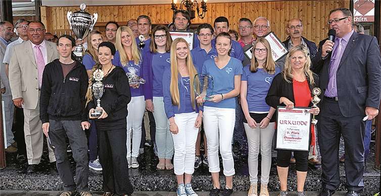 Die Preisträger des diesjährigen Rosenmontagszuges.privat