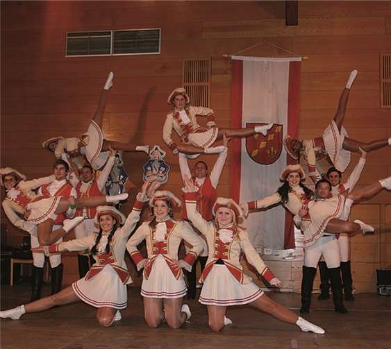 Die Prinzengard, der KG Wohlgemut Wehr zeigte sich schon in beachtlicher Hochform beim diesjährigen Brohltalgardetreffen.