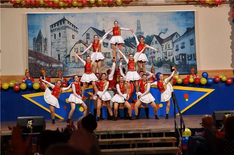 Die Prinzengarde & Amazonen überzeugten mit einem klassischen Gardetanz.