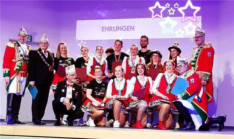 Die Prinzengarde Mayen ehrte zahlreiche Mitglieder.  Foto: privat