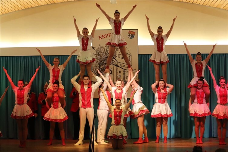 Die Prinzengarde begeisterte mit ihrem diesjährigen Sessionstanz.Foto: Daniela Simon