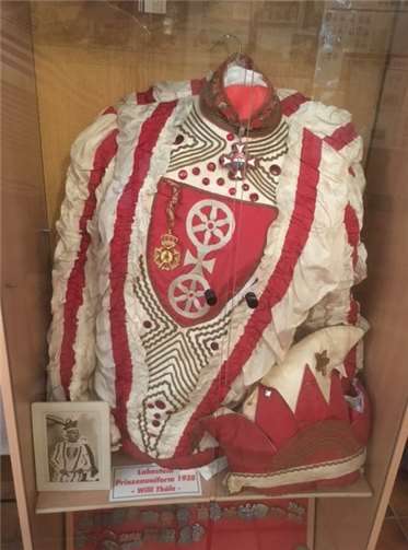 Die Prinzenuniform von Willi Thale aus dem Jahr 1938.