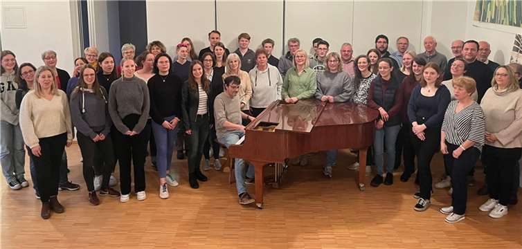 Neuer Chor in Sinzig – eine Fahrt ins Offene Die Proben finden jeden Montag von 19 bis 20.30 Uhr unter der Leitung von Andreas Dietl im Großen Saal im Gemeindehaus St. Peter Sinzig statt. Foto: privat