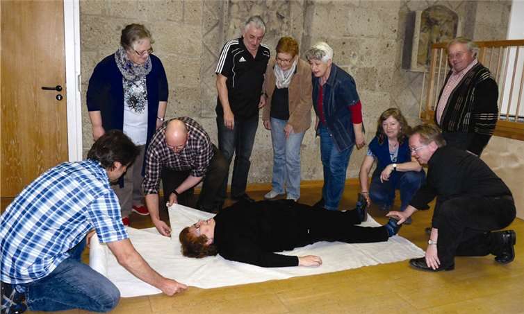 Die Proben für das neue Stück der Beller Theatergruppe laufen bereits auf Hochtouren.SF