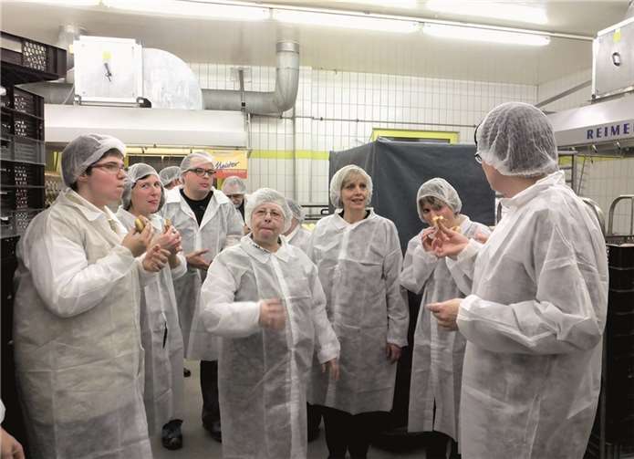 Die Produktverkostung war Bestandteil der umfassenden Führung durch den Betrieb.