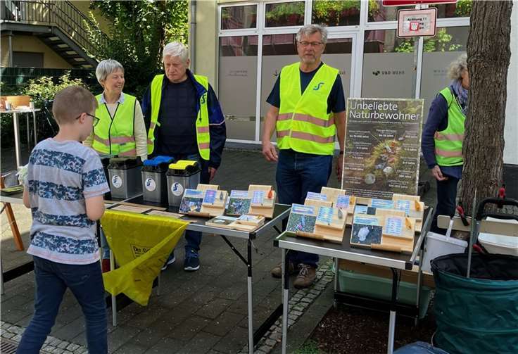 Die Projektgruppe Pro R(h)einheit an ihrem Stand. Foto: privat