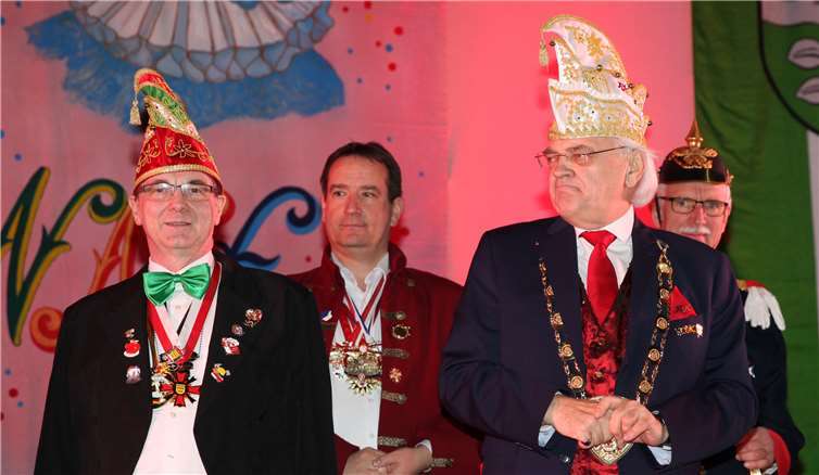 Die Promis des Abends (v. li.): Landrat Dr. Saftig, VG Bürgermeister Przybylla, RKK Präsident Mayer, Bürgermeister Schmitz.