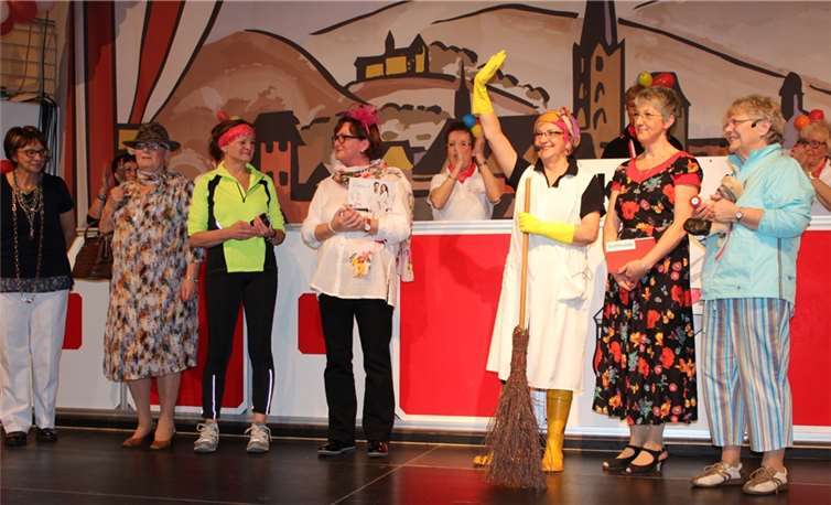 Die Protagonisten des „Amanda“-Sketch strapazierten die Lachmuskeln des närrischen Publikums. DU