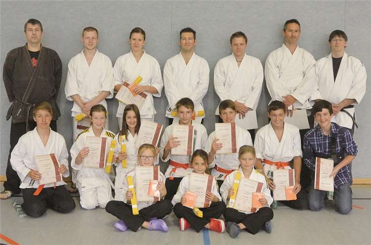 Die Prüflinge freuten sich nach der intensiven Vorbereitung über die erfolgreich bestandene Prüfung.Privat