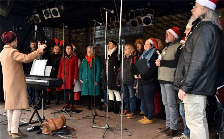 Die Puderbacher ChoriAnders sangen unter Leitung von Katrin Walldraff.  Fotos: HEP