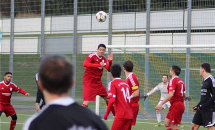 Die Puderbacher Spieler zeigten vollen Einsatz und gaben bis zur Schlussphase nicht auf. privat