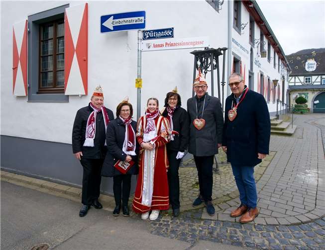 Die Pützgasse in Walporzheim erhielt den Namen „Annas Prinzessinnengasse“.  Foto: Klaus Geck