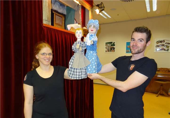 Die Puppenspieler sorgten für ein ganz besonderes Theatererlebnis für Jung und Alt.privat