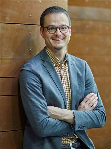 Die RHODIUS Schleifwerkzeuge GmbH & Co. KG vollzieht den Generationenwechsel. Bernd Lichter übernimmt die Leitung Marketing und Vertrieb beim Burgbrohler Werkzeughersteller.RHODIUS