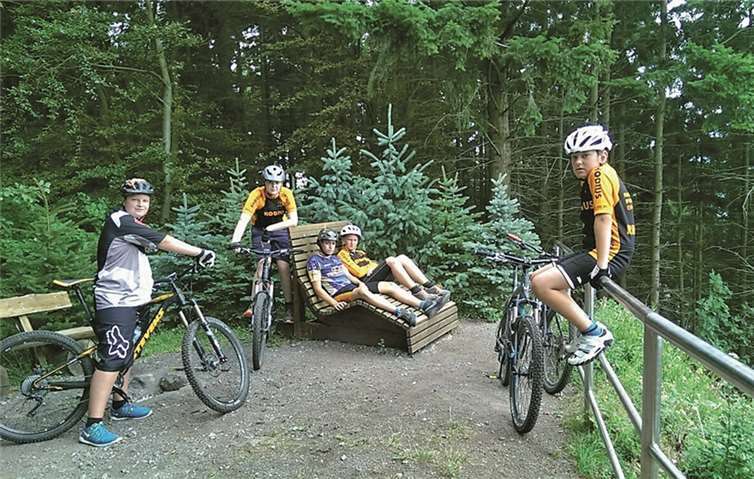 Die RadSportFreunde Brohltal fuhren zum Riedener Waldsee - mit Zwischenstopps.Privat