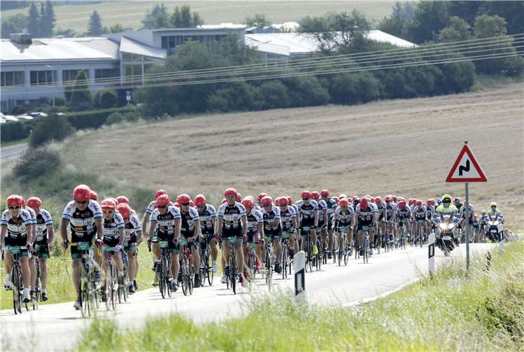 Die Radler sind in den Kreisen Bitburg-Prüm,Bernkastel-Wittlich, Trier-Saarburg und Vulkaneifel unterwegs.